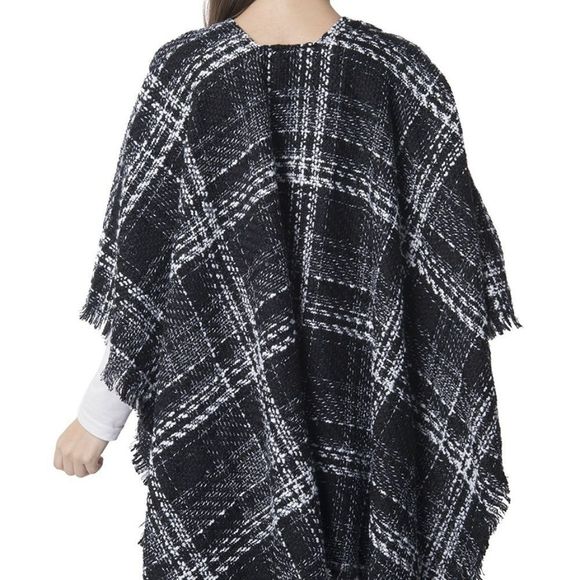 Ruana  Chequer Pattern Black and White - Picture 2 of 3